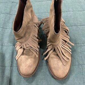 Volatile Kids Tan Fringe Boots